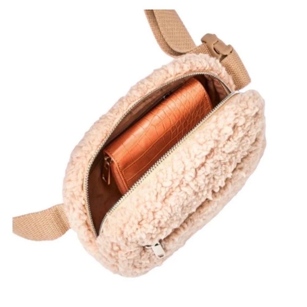 Wild Fable Sherpa Fanny pack